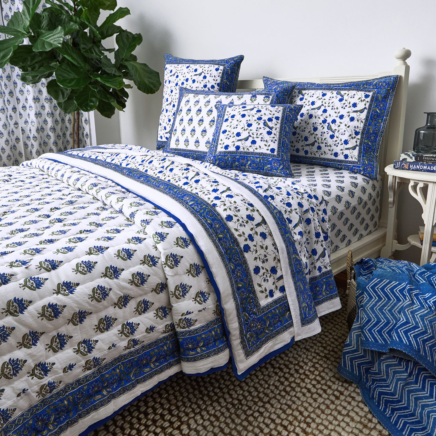 Hand block-printed bed sheet with fitting pillow covers fashion